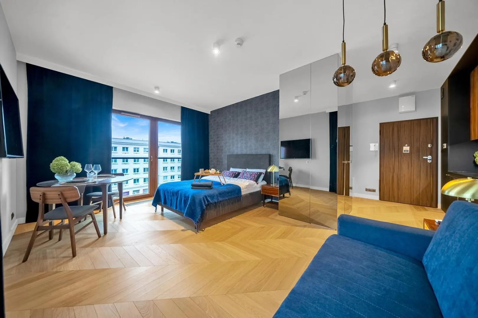 Wola Studio - Balcony, Bus&Tram Nearby - By Rentujemy Warsaw Apartment