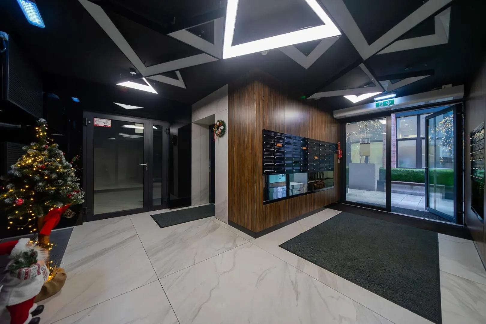 Wola Studio - Balcony, Bus&Tram Nearby - By Rentujemy Warsaw 0*,  Poland