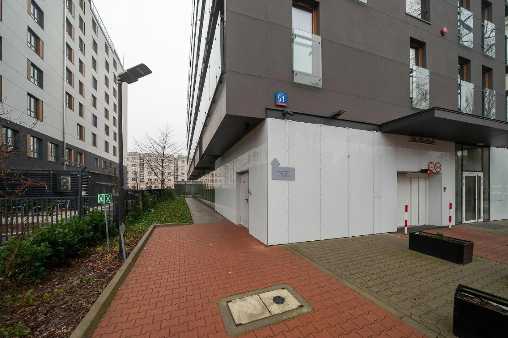 Apartment Wola Studio - Balcony, Bus&Tram Nearby - By Rentujemy Warsaw