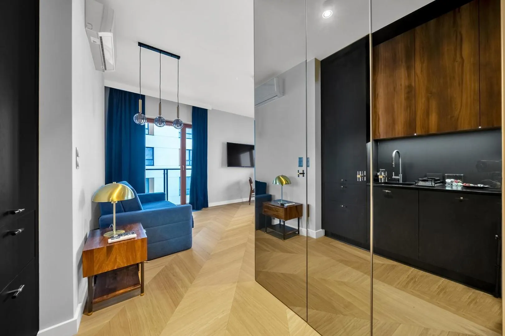 Apartment Wola Studio - Balcony, Bus&Tram Nearby - By Rentujemy Warsaw Poland